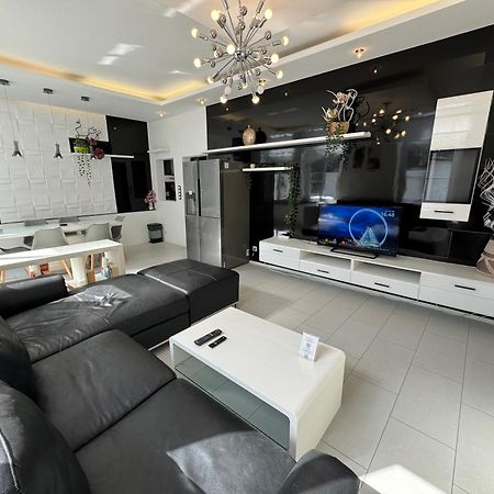 Moderne & Rustikale Monteurwohnung Im Zentrum 아이토르프 외부 사진