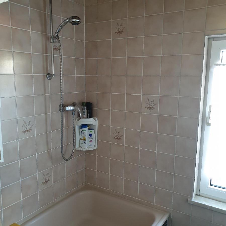 Moderne & Rustikale Monteurwohnung Im Zentrum 아이토르프 외부 사진