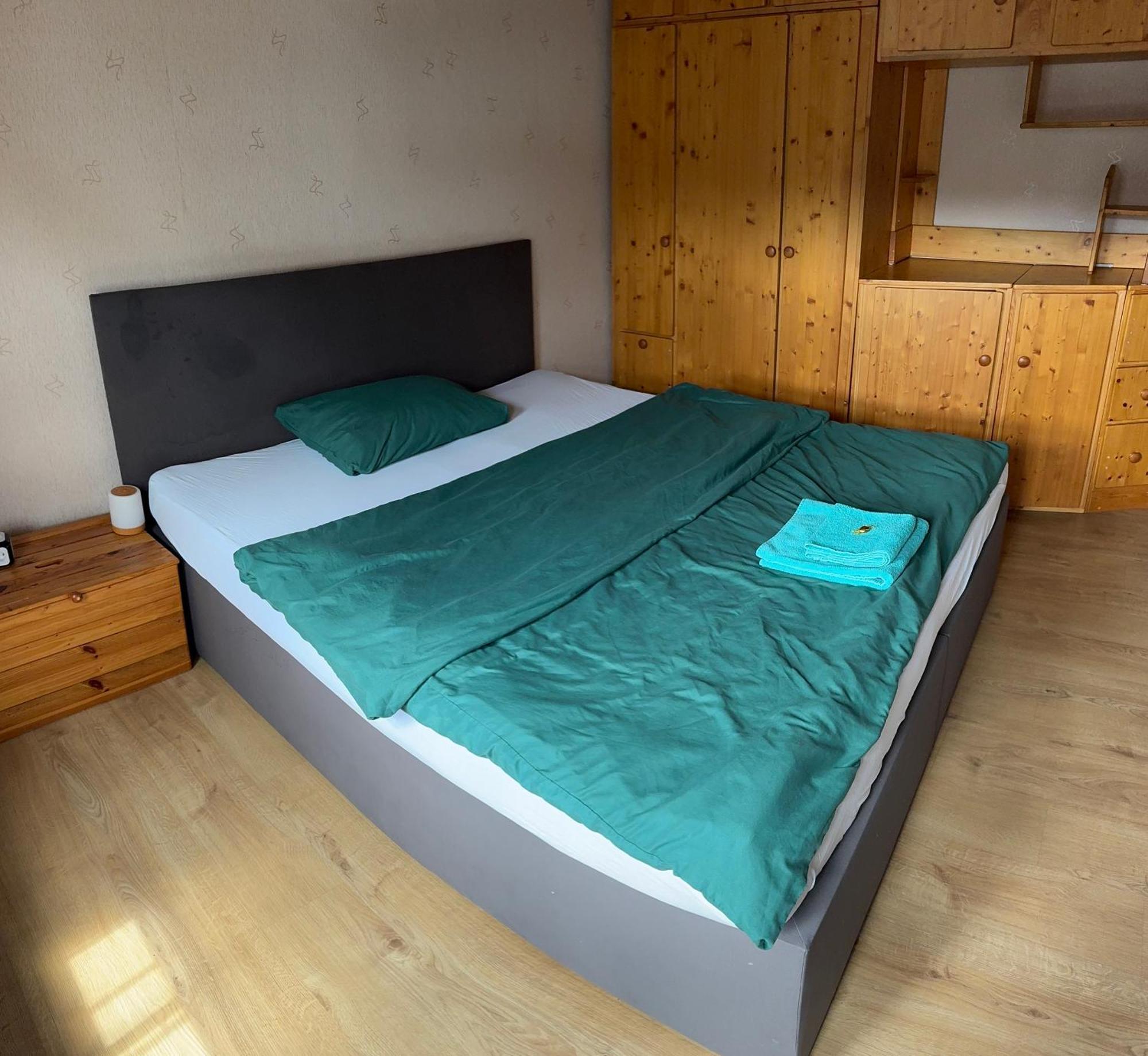 Moderne & Rustikale Monteurwohnung Im Zentrum 아이토르프 외부 사진