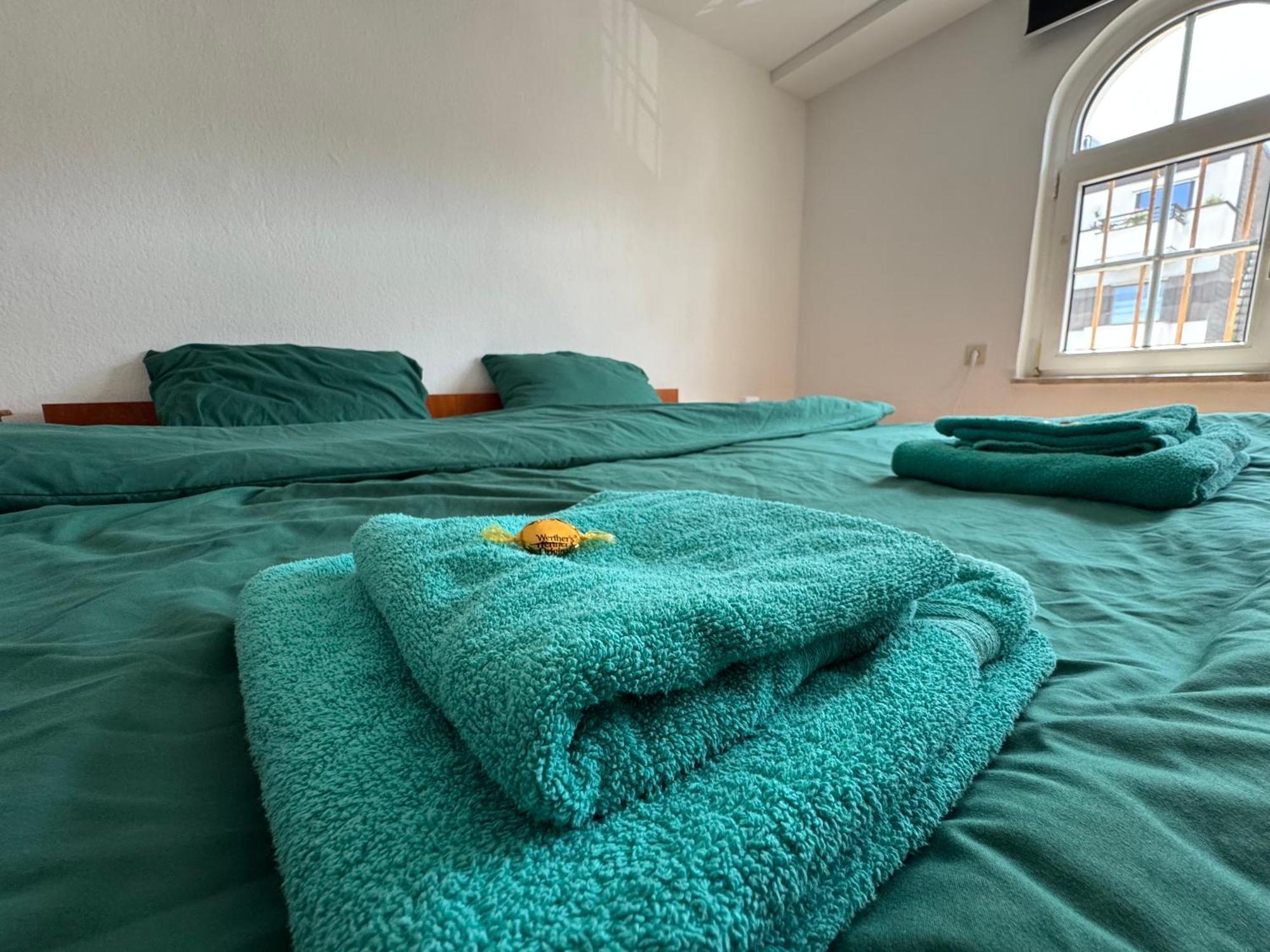 Moderne & Rustikale Monteurwohnung Im Zentrum 아이토르프 외부 사진