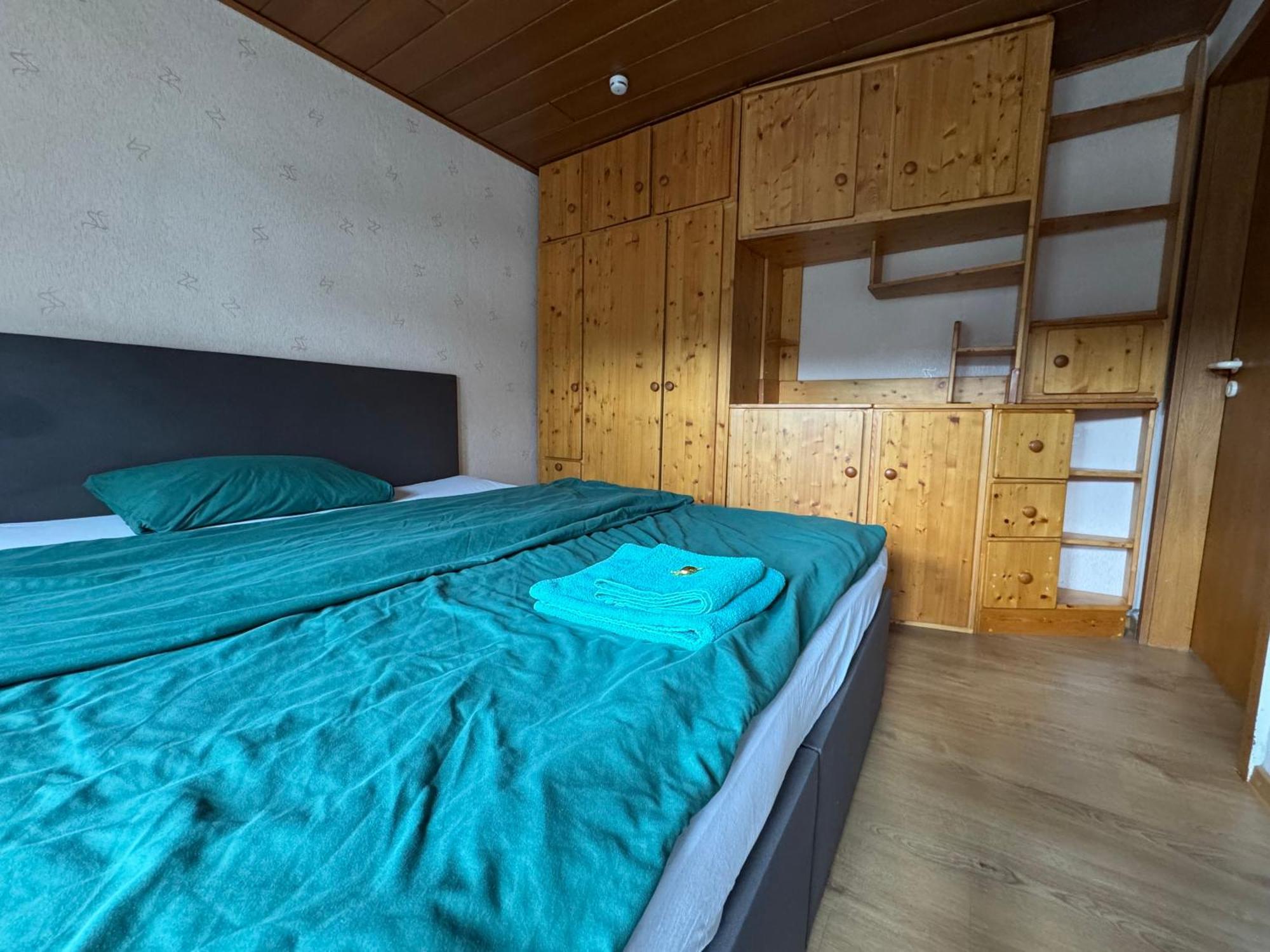 Moderne & Rustikale Monteurwohnung Im Zentrum 아이토르프 외부 사진