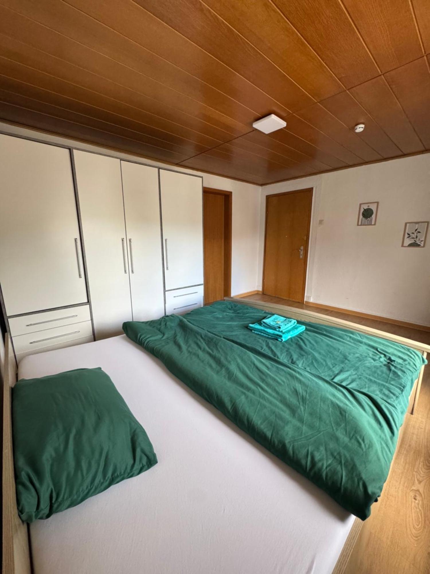 Moderne & Rustikale Monteurwohnung Im Zentrum 아이토르프 외부 사진