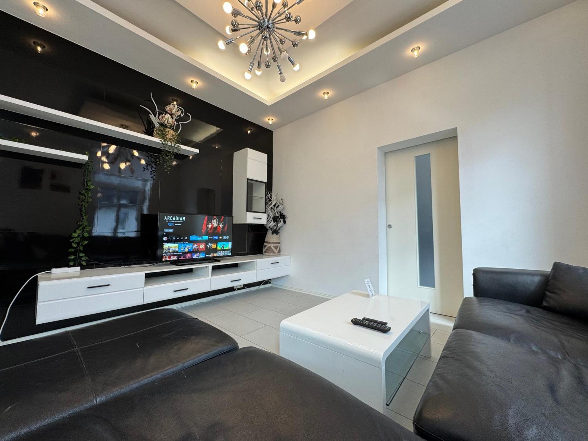 Moderne & Rustikale Monteurwohnung Im Zentrum 아이토르프 외부 사진